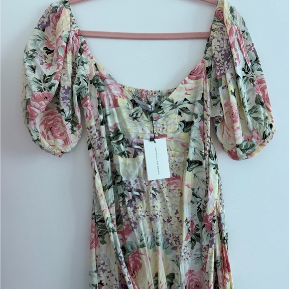 Faithfull the Brand Floral Puff Sleeve Dress in Pink and Green - Picture 2 of 5